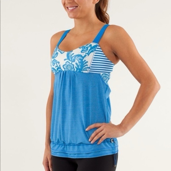 Lululemon Run Back On Track Sports Bra Tank Top Laceoflage Beaming Blue Size 6 - Picture 1 of 12